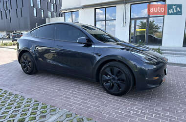 Внедорожник / Кроссовер Tesla Model Y 2024 в 