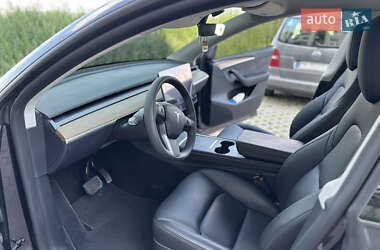 Внедорожник / Кроссовер Tesla Model Y 2024 в 