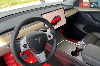 Внедорожник / Кроссовер Tesla Model Y 2023 в 