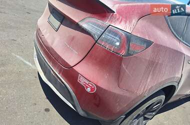 Внедорожник / Кроссовер Tesla Model Y 2024 в 