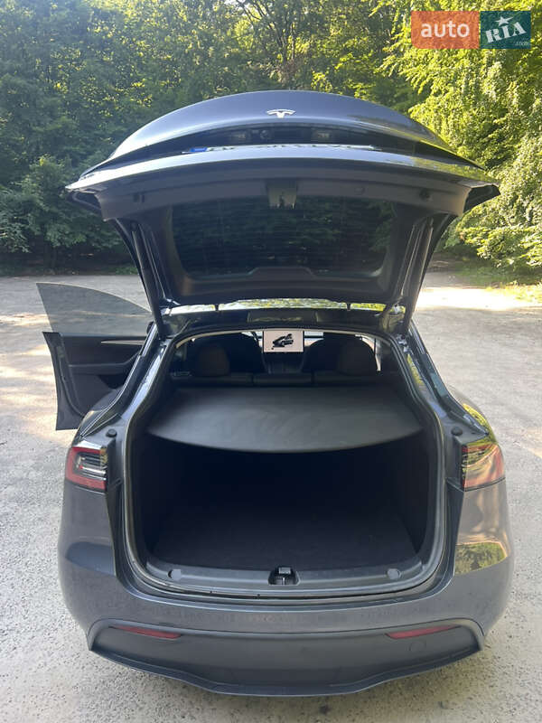 Внедорожник / Кроссовер Tesla Model Y 2023 в Львове