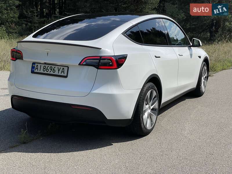Внедорожник / Кроссовер Tesla Model Y 2021 в Вышгороде