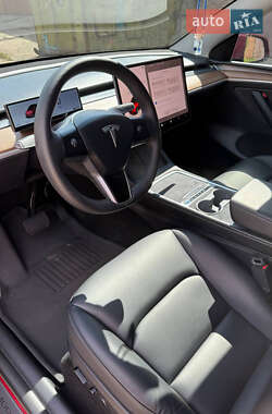 Внедорожник / Кроссовер Tesla Model Y 2024 в 