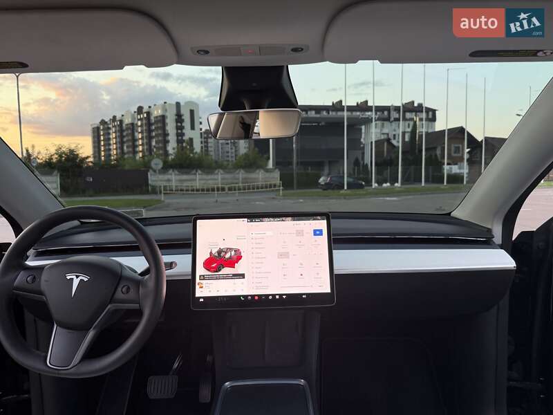 Внедорожник / Кроссовер Tesla Model Y 2022 в Киеве
