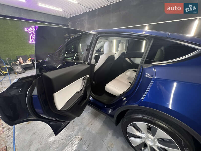 Позашляховик / Кросовер Tesla Model Y 2021 в Миколаєві