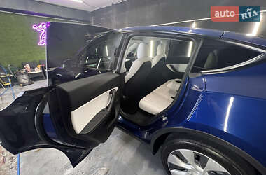 Внедорожник / Кроссовер Tesla Model Y 2021 в 
