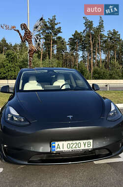 Внедорожник / Кроссовер Tesla Model Y 2023 в Киеве