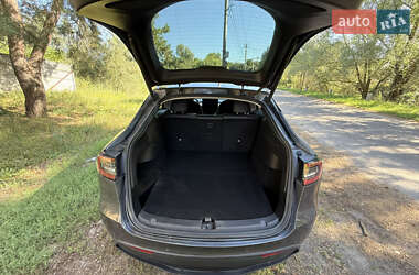 Внедорожник / Кроссовер Tesla Model Y 2020 в 