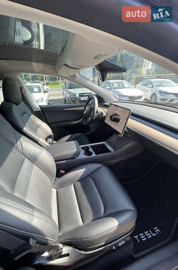 Внедорожник / Кроссовер Tesla Model Y 2023 в 