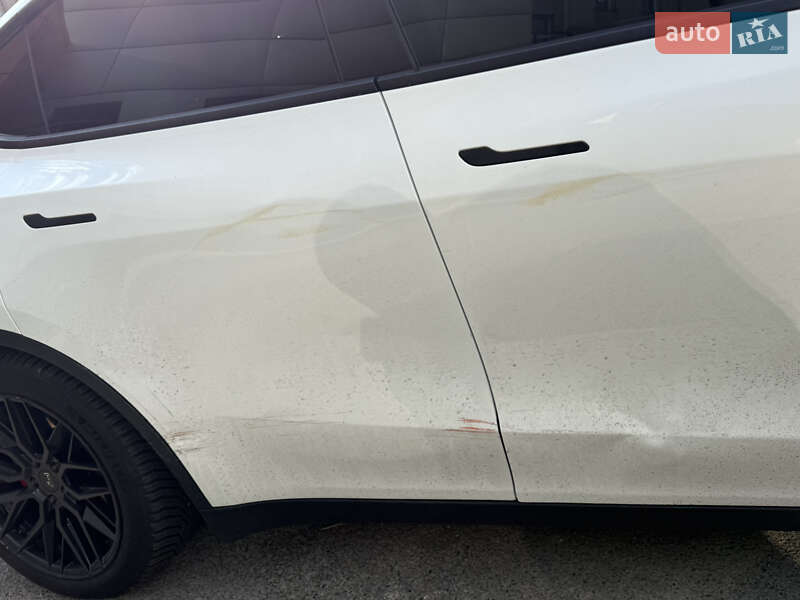 Позашляховик / Кросовер Tesla Model Y 2022 в Дніпрі