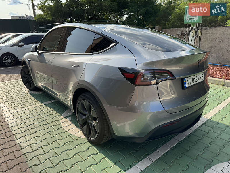 Внедорожник / Кроссовер Tesla Model Y 2024 в Киеве
