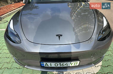 Внедорожник / Кроссовер Tesla Model Y 2024 в 