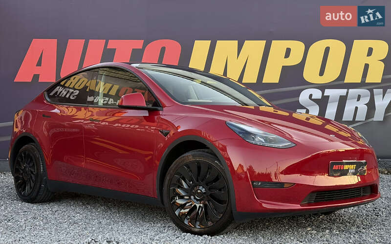 Tesla Model Y 2023