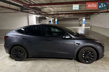 Внедорожник / Кроссовер Tesla Model Y 2021 в 