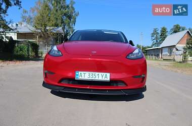 Внедорожник / Кроссовер Tesla Model Y 2021 в 
