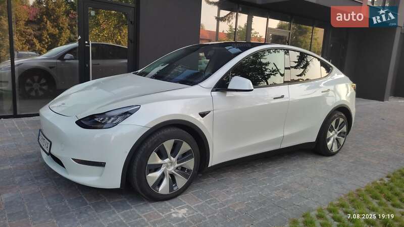 Внедорожник / Кроссовер Tesla Model Y 2020 в Ивано-Франковске