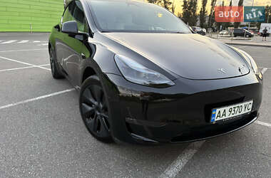 Внедорожник / Кроссовер Tesla Model Y 2024 в 