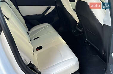 Внедорожник / Кроссовер Tesla Model Y 2020 в 
