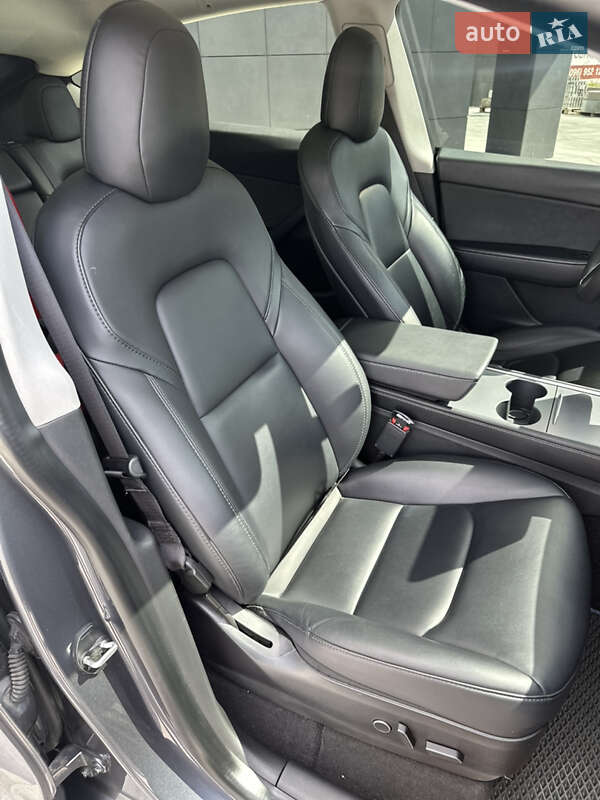 Внедорожник / Кроссовер Tesla Model Y 2021 в Харькове