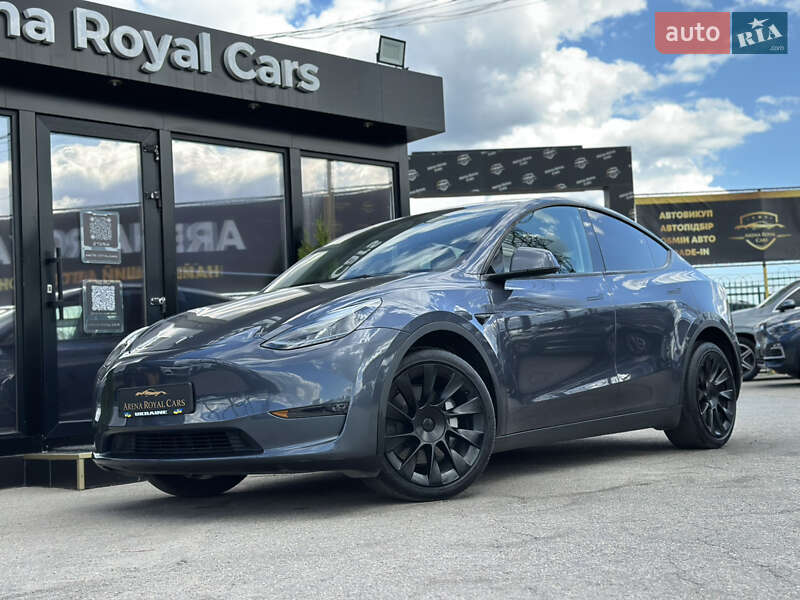 Tesla Model Y 2023