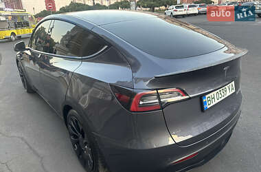 Внедорожник / Кроссовер Tesla Model Y 2022 в 