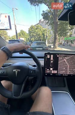 Внедорожник / Кроссовер Tesla Model Y 2022 в 