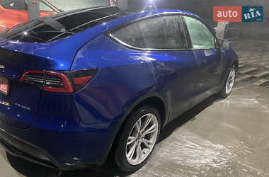 Внедорожник / Кроссовер Tesla Model Y 2024 в 