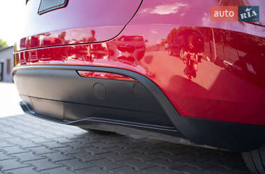 Внедорожник / Кроссовер Tesla Model Y 2022 в 
