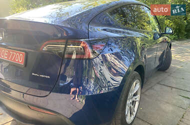 Внедорожник / Кроссовер Tesla Model Y 2024 в 