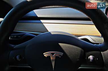 Внедорожник / Кроссовер Tesla Model Y 2021 в 