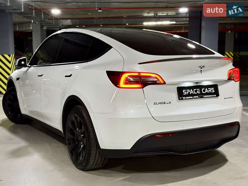 Внедорожник / Кроссовер Tesla Model Y 2021 в Киеве