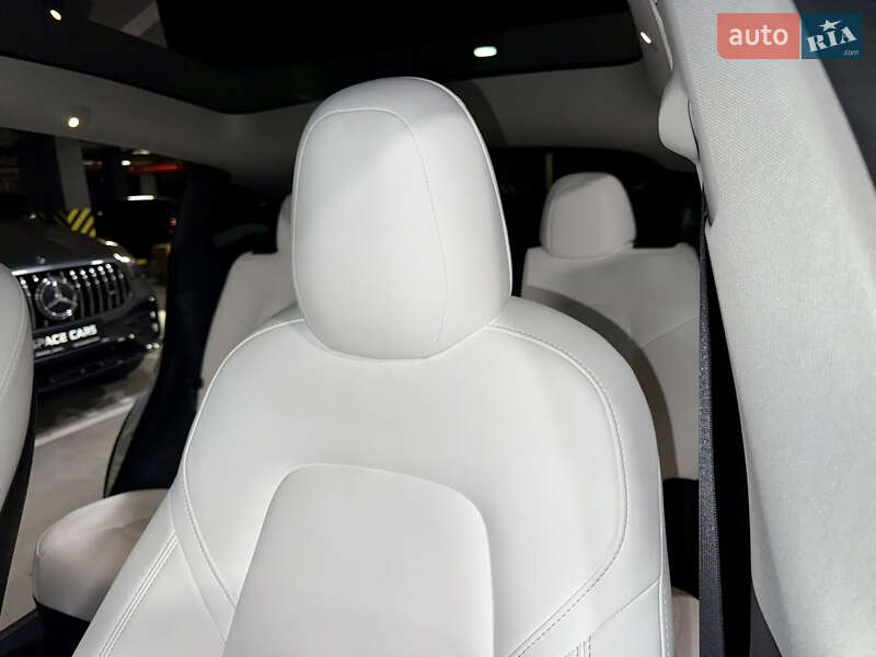 Внедорожник / Кроссовер Tesla Model Y 2021 в Киеве