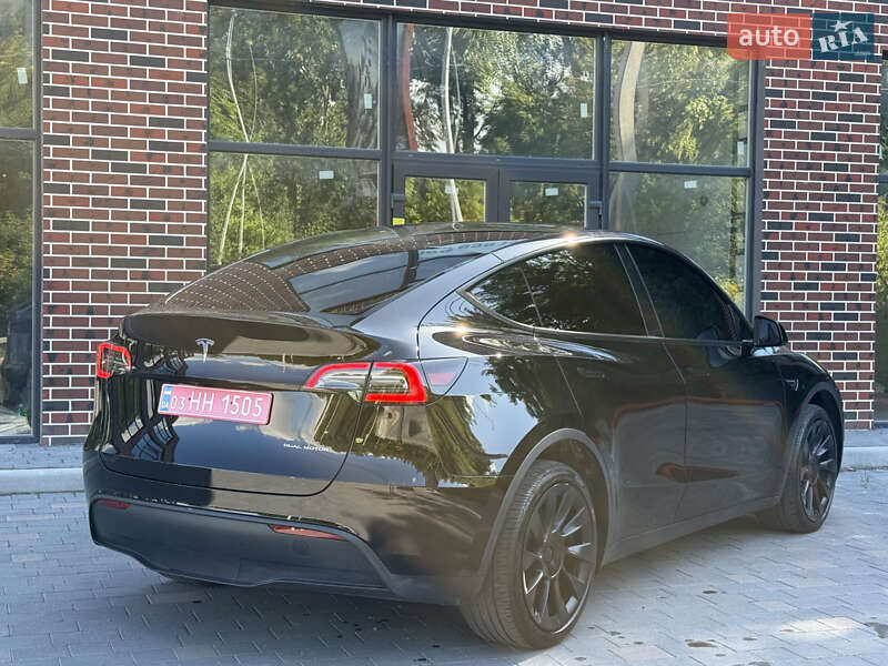 Внедорожник / Кроссовер Tesla Model Y 2023 в Тернополе
