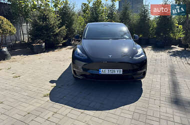 Внедорожник / Кроссовер Tesla Model Y 2024 в 