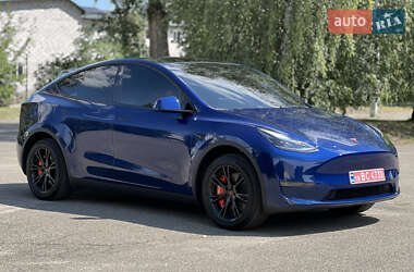 Внедорожник / Кроссовер Tesla Model Y 2024 в 