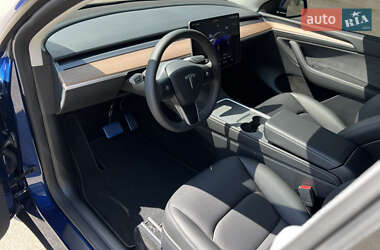 Внедорожник / Кроссовер Tesla Model Y 2024 в 