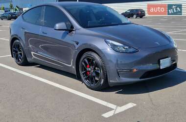 Внедорожник / Кроссовер Tesla Model Y 2023 в 