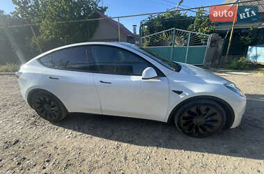 Внедорожник / Кроссовер Tesla Model Y 2022 в 