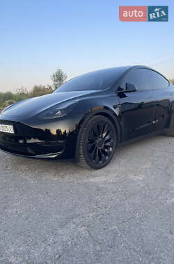 Позашляховик / Кросовер Tesla Model Y 2022 в Бучі