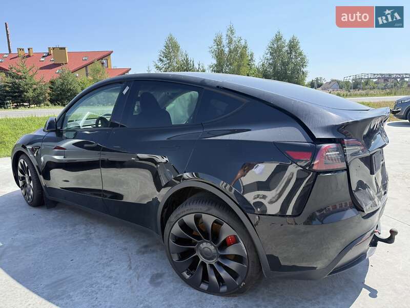 Внедорожник / Кроссовер Tesla Model Y 2022 в Дрогобыче