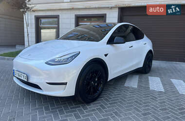 Внедорожник / Кроссовер Tesla Model Y 2021 в 