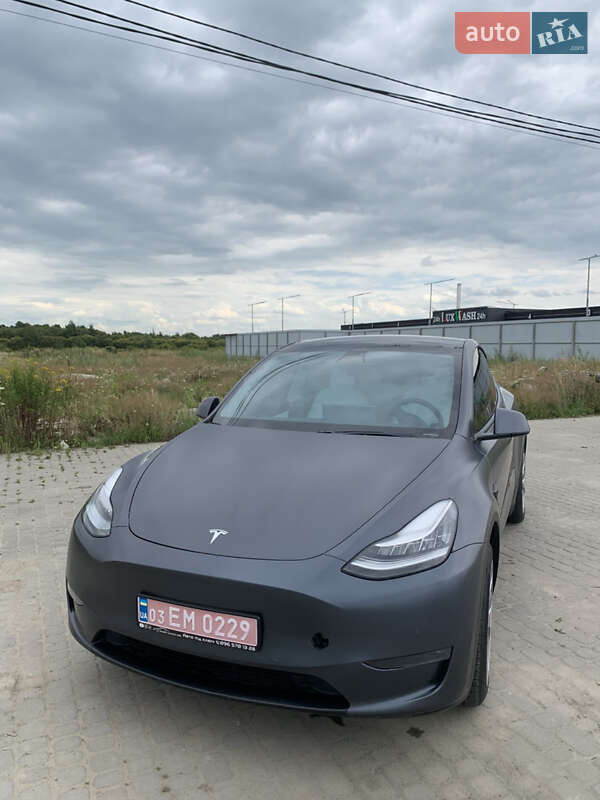 Внедорожник / Кроссовер Tesla Model Y 2020 в Львове