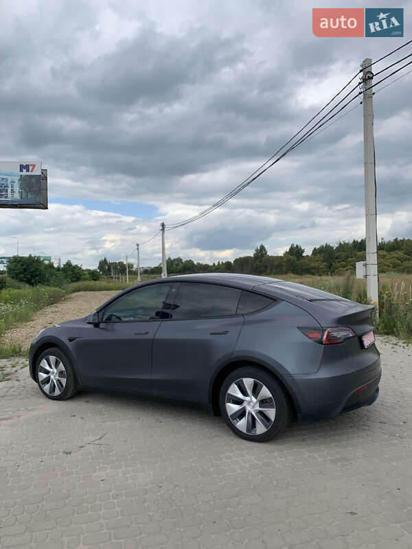 Внедорожник / Кроссовер Tesla Model Y 2020 в Львове
