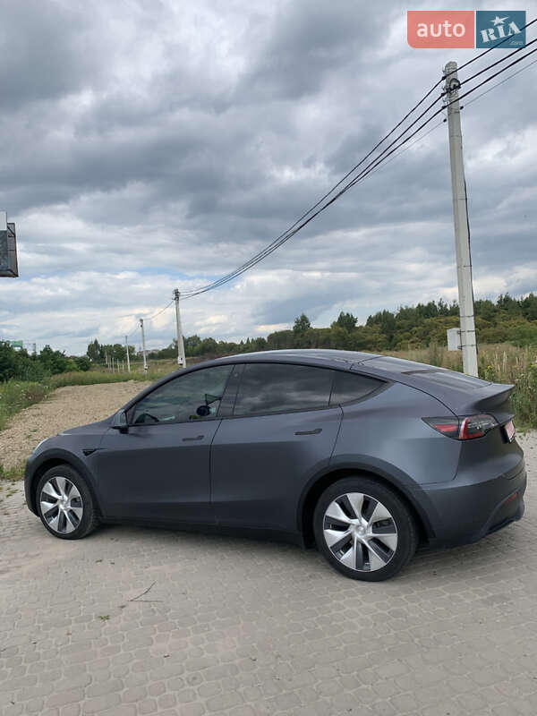 Внедорожник / Кроссовер Tesla Model Y 2020 в Львове