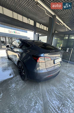 Внедорожник / Кроссовер Tesla Model Y 2022 в 