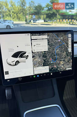 Внедорожник / Кроссовер Tesla Model Y 2021 в 
