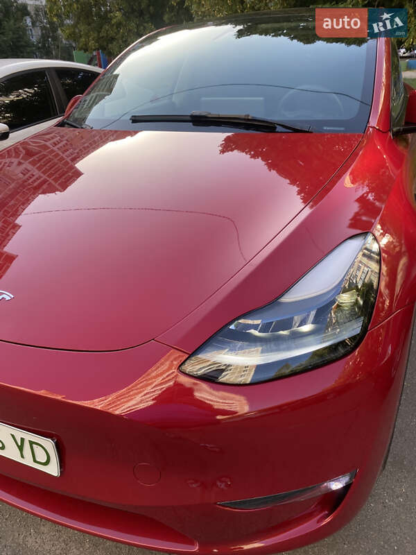 Tesla Model Y 2023