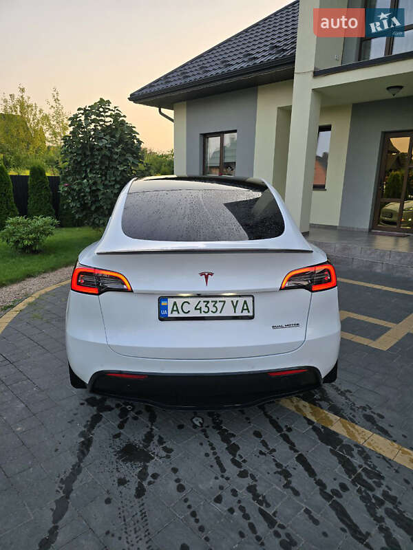 Внедорожник / Кроссовер Tesla Model Y 2022 в Луцке