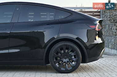 Внедорожник / Кроссовер Tesla Model Y 2023 в 