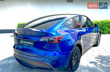 Внедорожник / Кроссовер Tesla Model Y 2023 в 